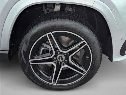 New 2026 Mercedes-Benz GLS 450 4MATIC image 9