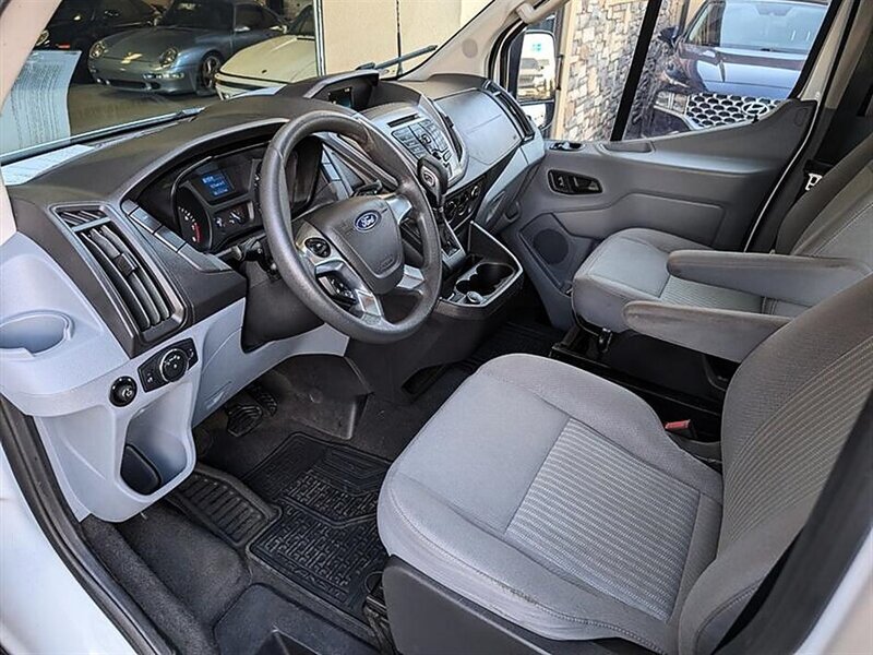 Used 2019 Ford Transit 350 XLT RWD image 2