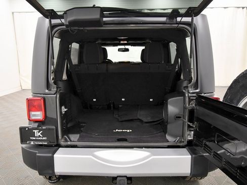 Used 2014 Jeep Wrangler Unlimited Sahara w/ Dual Top Group image 7