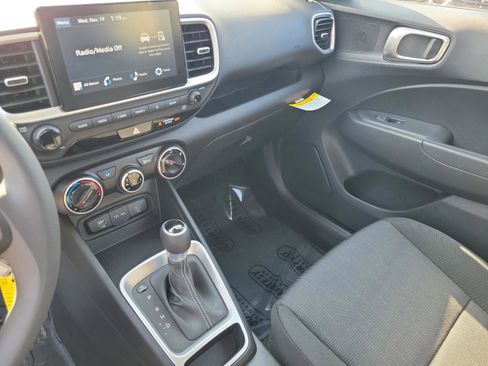 New 2026 Hyundai Venue SE image 13