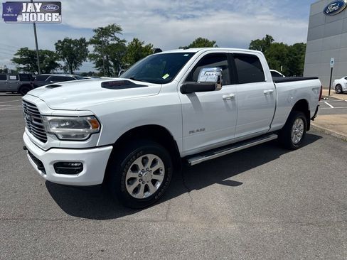 Used 2023 RAM 2500 Laramie AWD/4WD image 2