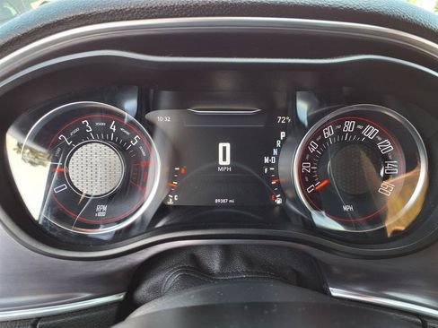 Used 2017 Dodge Challenger R/T RWD image 15