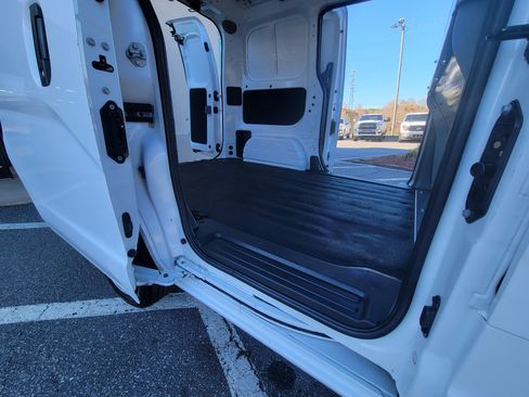 Used 2020 Nissan NV200 SV image 44