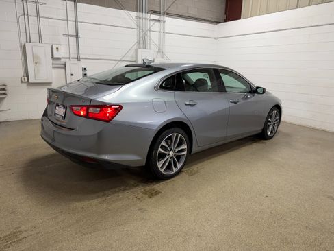 Used 2025 Chevrolet Malibu LT FWD image 7