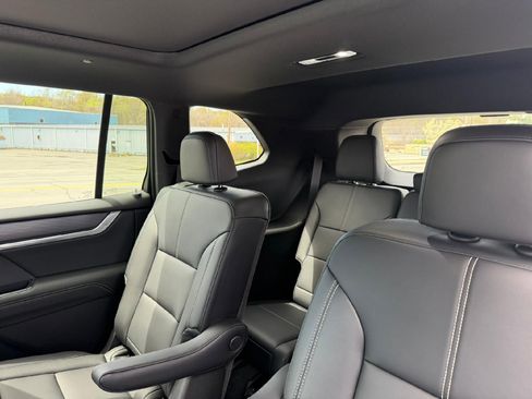New 2026 GMC Acadia Elevation w/ Black Edition AWD/4WD image 41