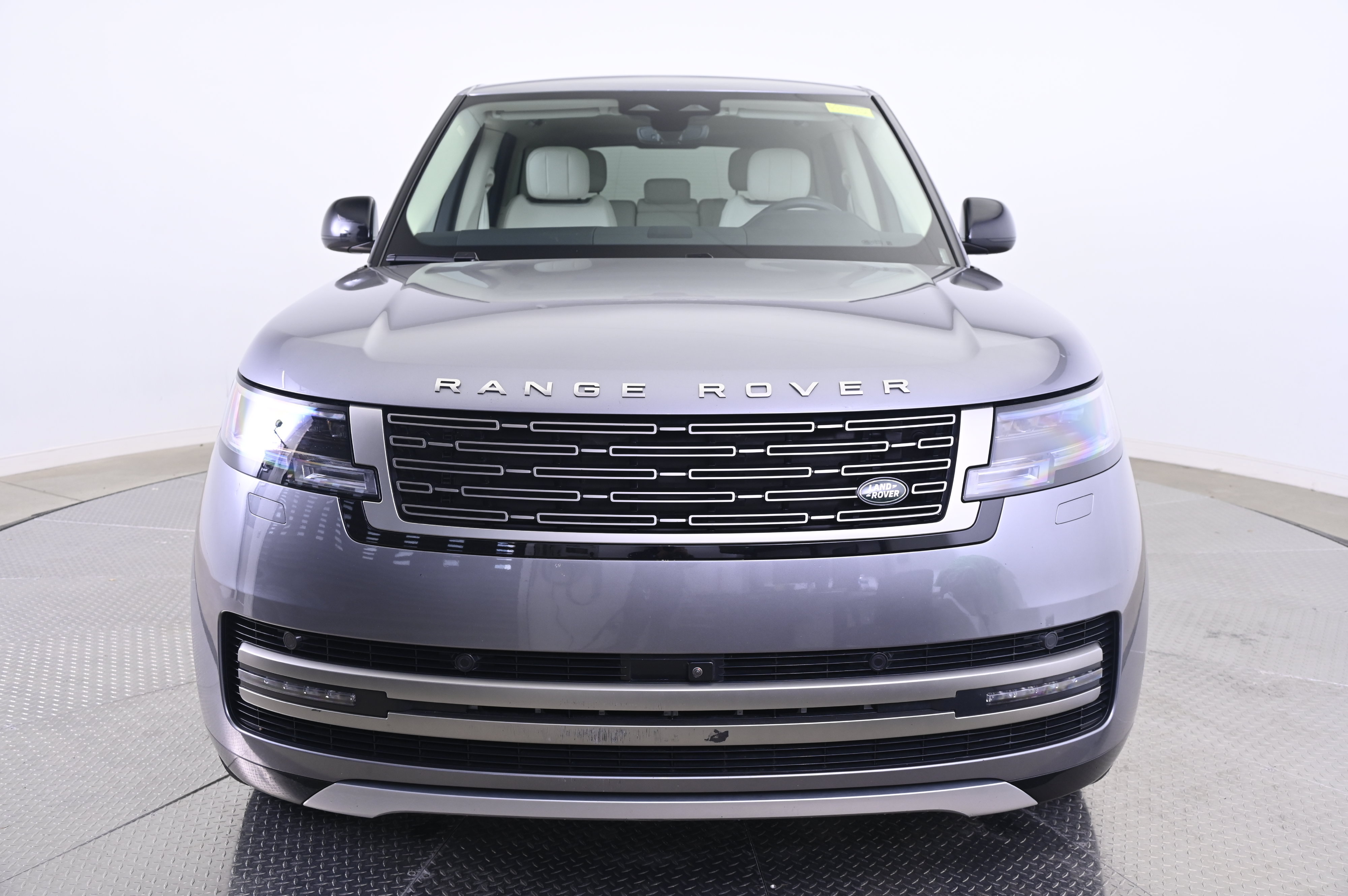 Used 2024 Land Rover Range Rover SE AWD/4WD image 10
