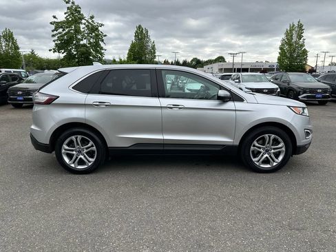 Used 2018 Ford Edge Titanium AWD/4WD image 7