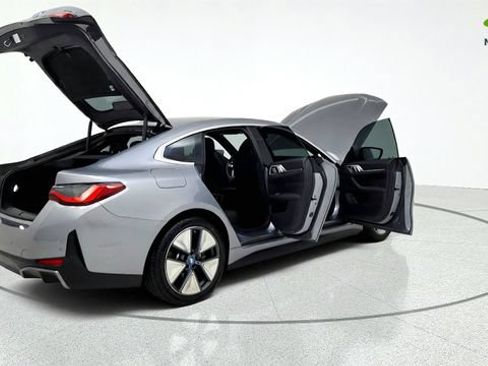 Used 2024 BMW i4 eDrive40 w/ Premium Package RWD image 19