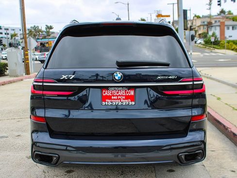 Used 2024 BMW X7 xDrive40i w/ M Sport Package AWD/4WD image 4