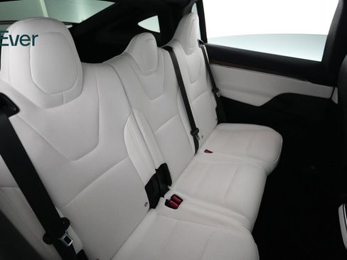 Used 2023 Tesla Model X AWD/4WD image 5