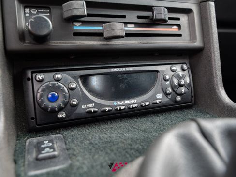Used 1987 Porsche 924 S RWD image 5