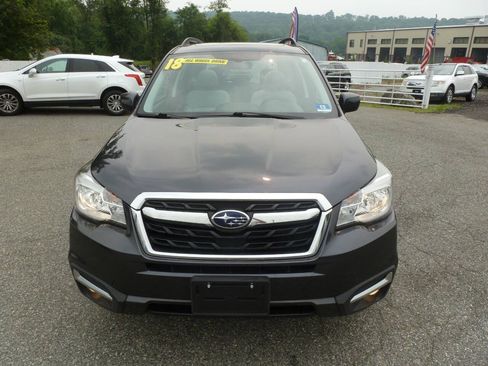 Used 2018 Subaru Forester 2.5i Premium w/ All-Weather Package AWD/4WD image 3