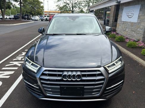 Used 2018 Audi Q5 2.0T Premium Plus w/ Premium Plus Package AWD/4WD image 3