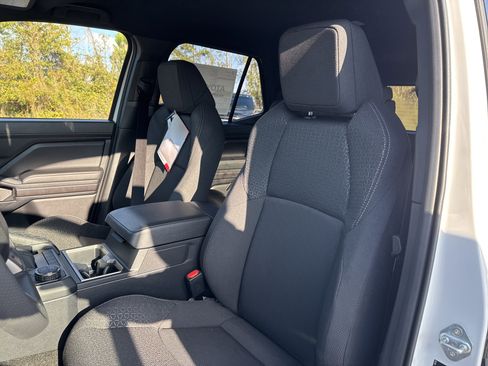 New 2025 Toyota 4Runner SR5 image 14