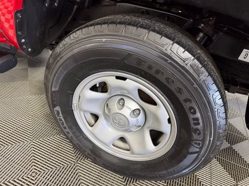 Used 2020 Toyota Tacoma SR AWD/4WD image 12