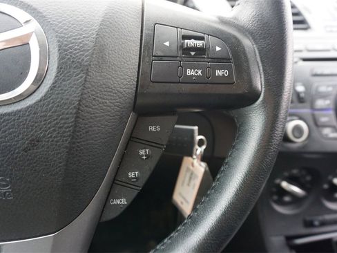 Used 2012 MAZDA MAZDA3 i Touring image 8