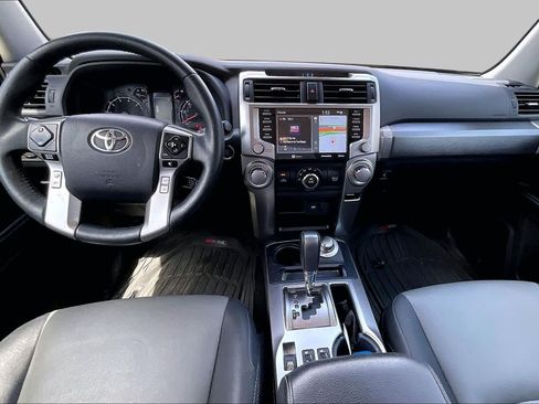 Used 2022 Toyota 4Runner SR5 Premium w/ Moonroof Package AWD/4WD image 16