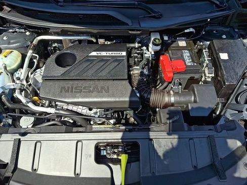 Used 2025 Nissan Rogue SV FWD image 30