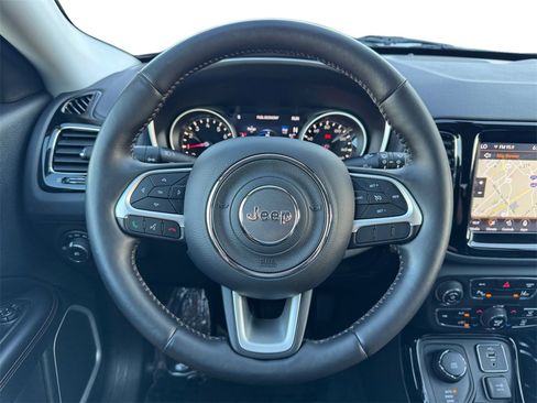 Used 2018 Jeep Compass Limited w/ Navigation Group image 22