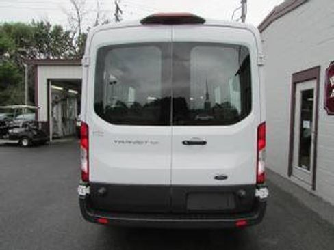 Used 2018 Ford Transit 150 148 Medium Roof image 3