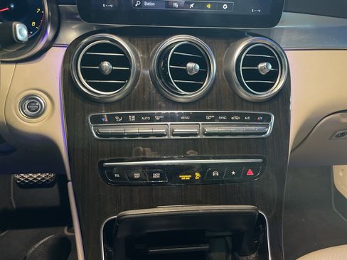 Certified 2022 Mercedes-Benz GLC 300 300 image 31