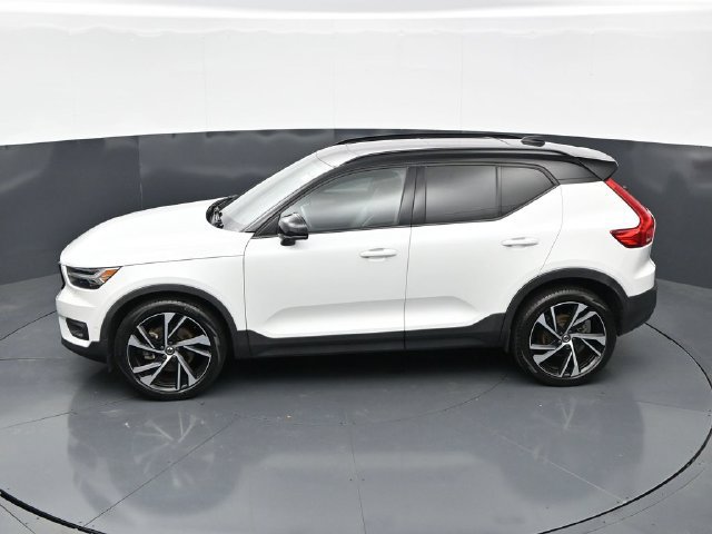 Used 2021 Volvo XC40 T5 R-Design w/ Advanced Package AWD/4WD image 41
