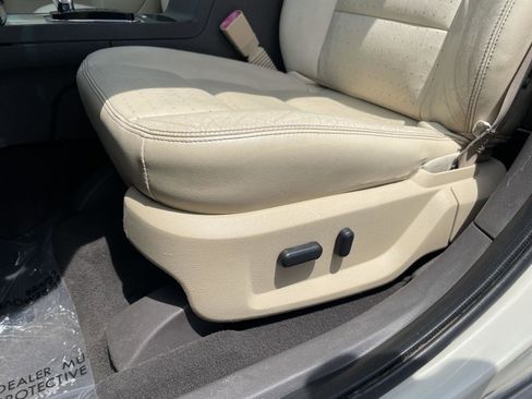 Used 2009 Mercury Sable Premier FWD image 17