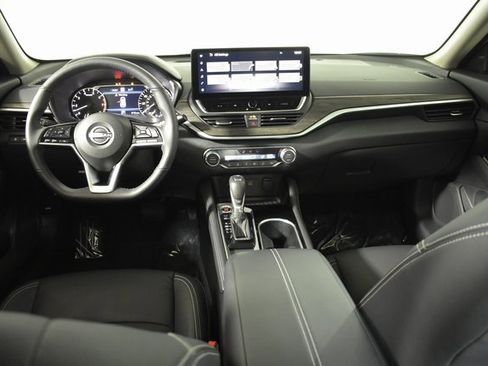 Used 2025 Nissan Altima 2.5 SL image 28