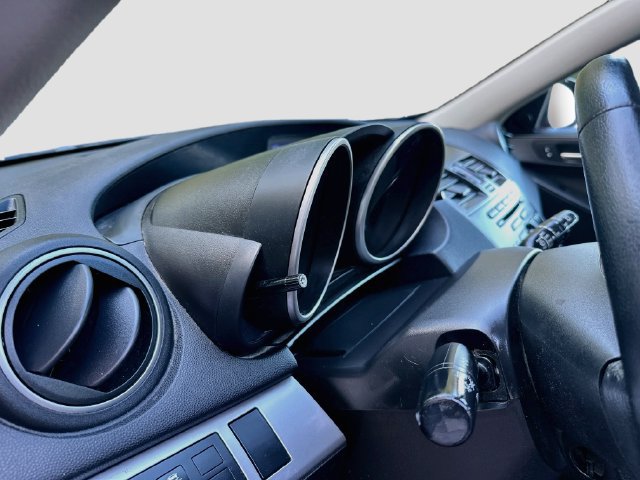 Used 2013 MAZDA MAZDA3 i Touring FWD image 10