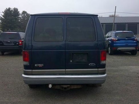 Used 2002 Ford E-150 and Econoline 150 Wagon image 8