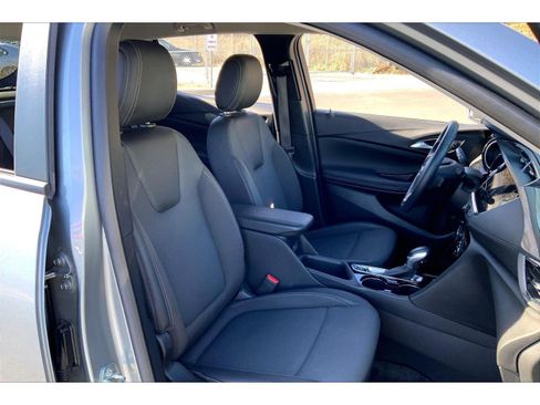 Used 2023 Buick Encore GX Select w/ Sport Touring Package image 7