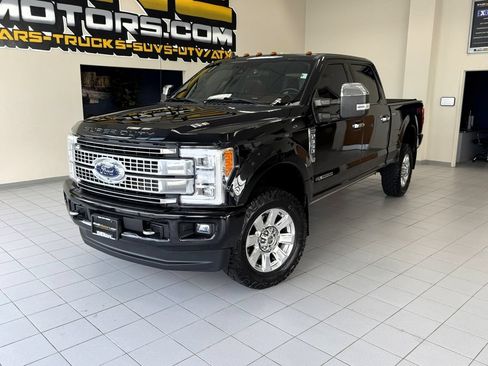 Used 2019 Ford F350 Platinum w/ Platinum Ultimate Package AWD/4WD image 1