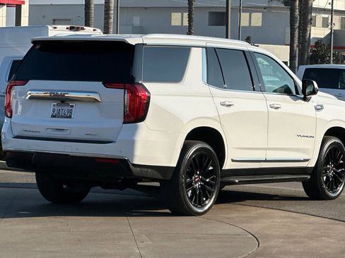 Certified 2023 GMC Yukon SLT w/ SLT Premium Package image 4