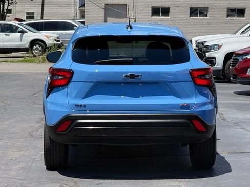 Used 2024 Chevrolet Trax RS w/ Driver Confidence Package FWD image 6