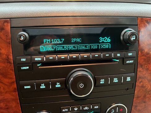 Used 2007 Chevrolet Tahoe LTZ w/ LTZ Preferred Equipment Group image 39