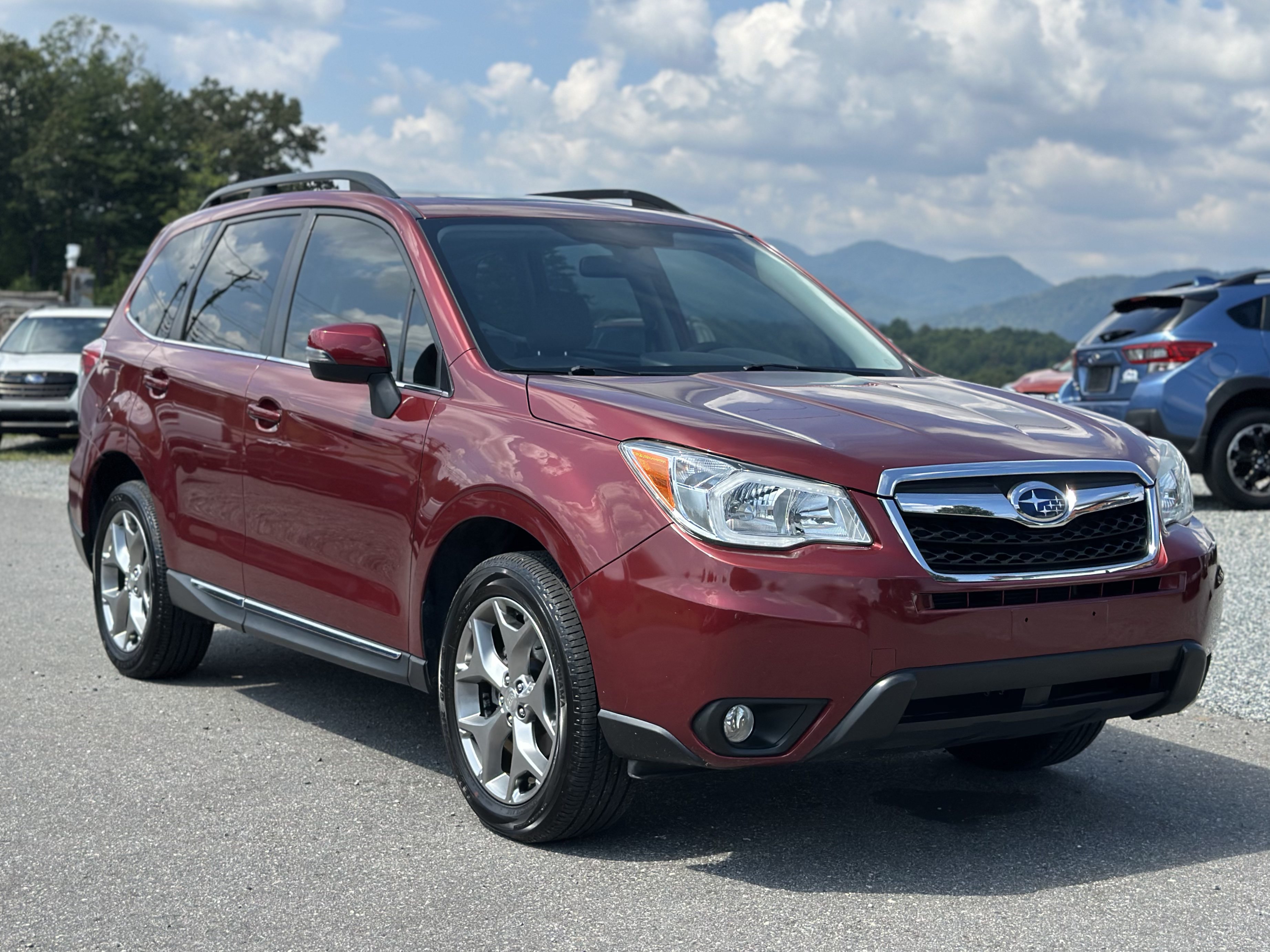Used 2016 Subaru Forester 2.5i Touring AWD/4WD image 1
