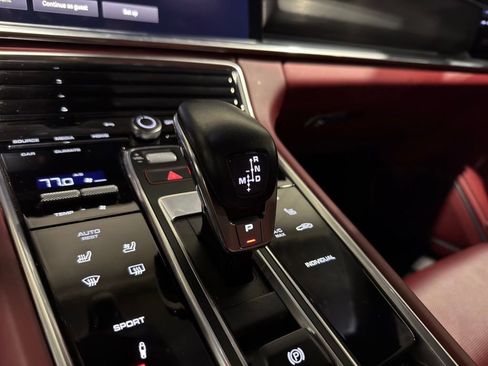 Used 2023 Porsche Panamera 4 Platinum Edition image 12