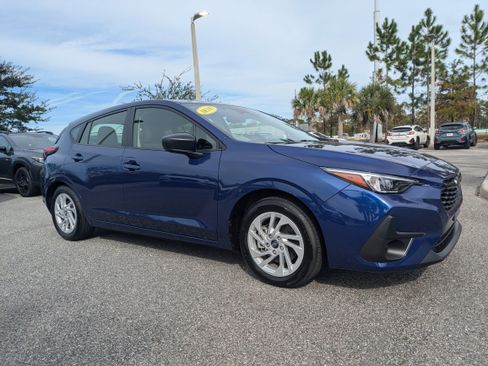 Certified 2025 Subaru Impreza 2.0i image 2