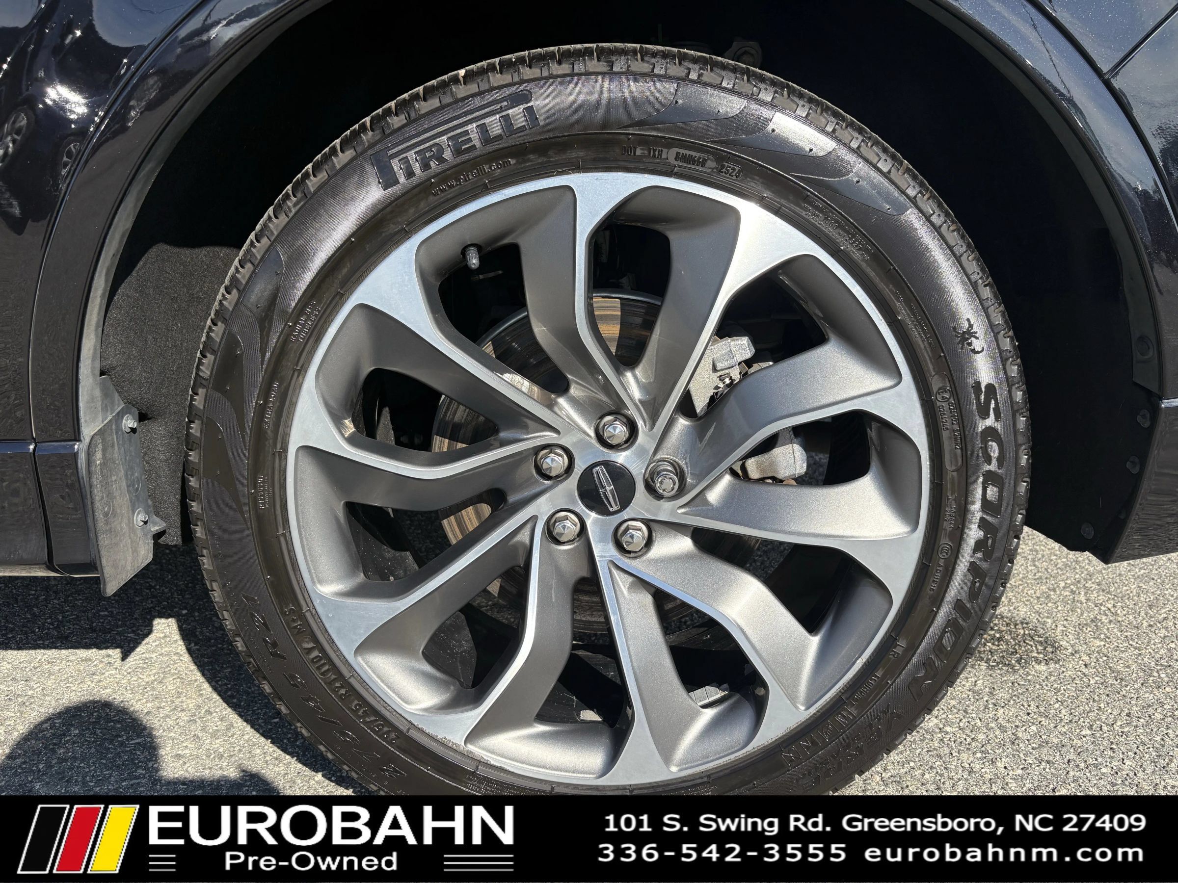 Used 2022 Lincoln Aviator Grand Touring w/ Equipment Group 301A AWD/4WD image 34
