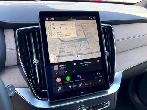 Used 2026 Volvo XC90 B5 Plus w/ Protection Package image 30