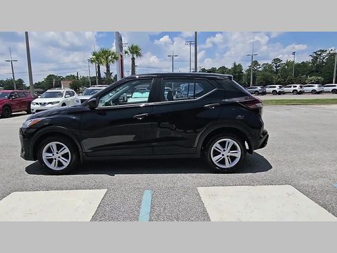 Used 2025 Nissan Kicks Play S FWD image 25