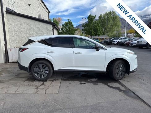 Used 2025 Nissan Murano SL image 8
