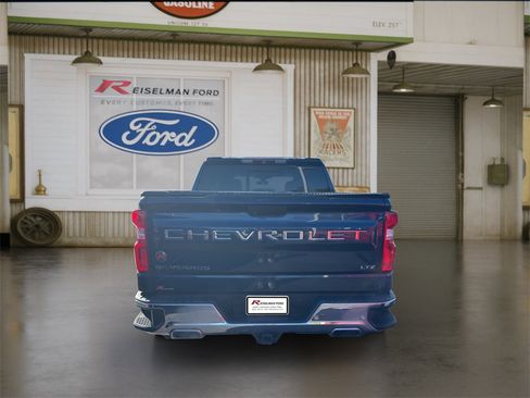 Used 2019 Chevrolet Silverado 1500 LTZ w/ LTZ Plus Package image 5