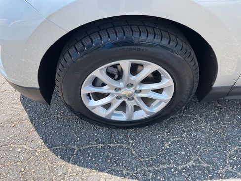 Used 2020 Chevrolet Equinox LS FWD image 7