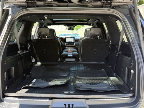 Used 2020 Lincoln Navigator L Reserve RWD image 26