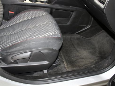 Used 2017 Chevrolet Equinox LS image 10