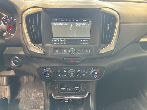 Used 2019 GMC Terrain SLE w/ Driver Convenience Package image 3