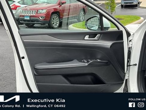 Certified 2025 Kia K5 LXS FWD image 8