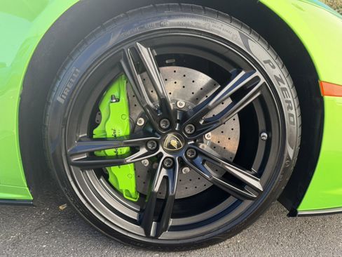 Used 2021 Lamborghini Huracan EVO image 10