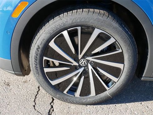 New 2026 Volkswagen ID.4 Pro image 5